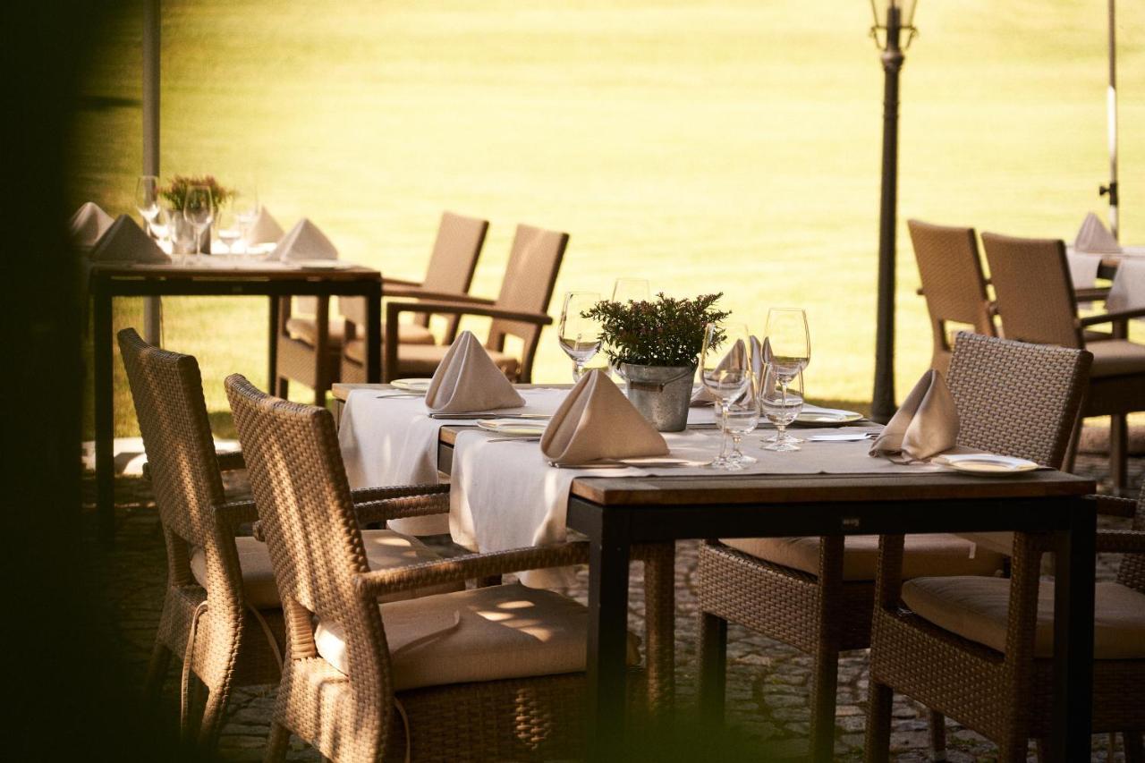 Gaestehaus Am Wasserschloss & Restaurant Wasserschloss Inzlingen Exterior photo